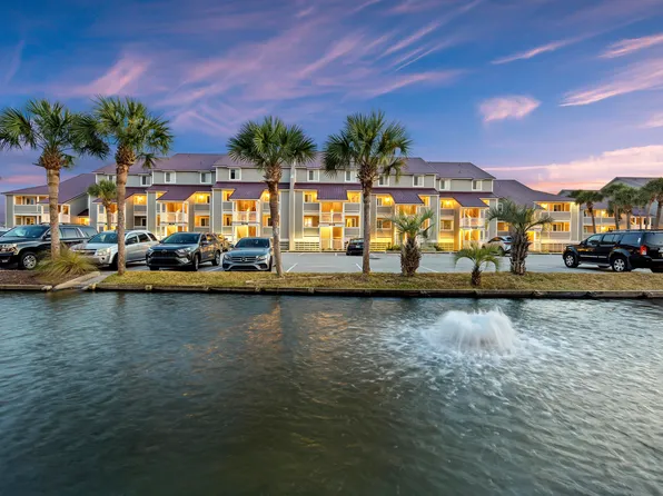 13 W Mariners Cay Dr, Charleston, SC 29439