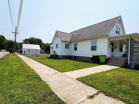4th image of 303 S Briant St