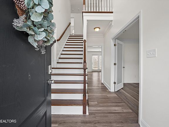 5th image of 5910 Loftis Creek Ln