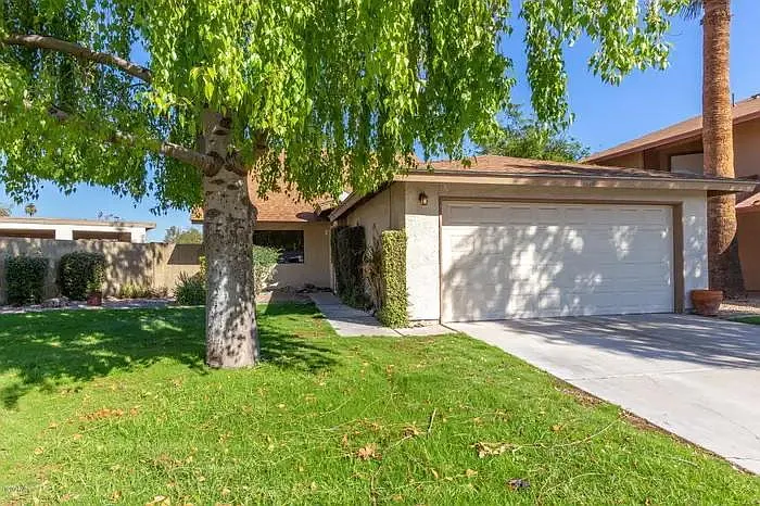 4 bed, 1240 sqft, $2,450 — Photo 1