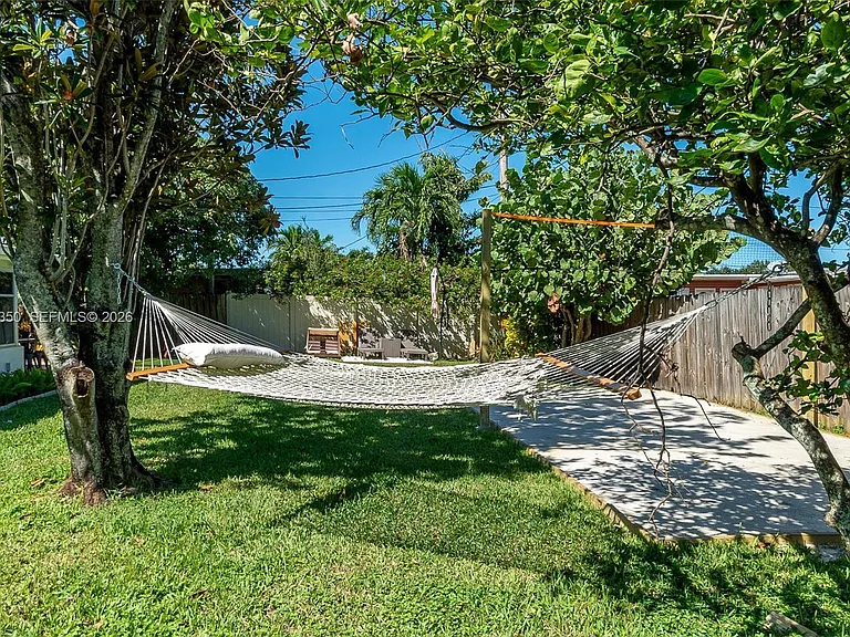 712 Tradewind Dr — Photo 43