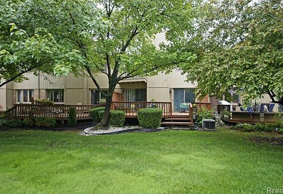 2nd image of 12325 Pinecrest Dr