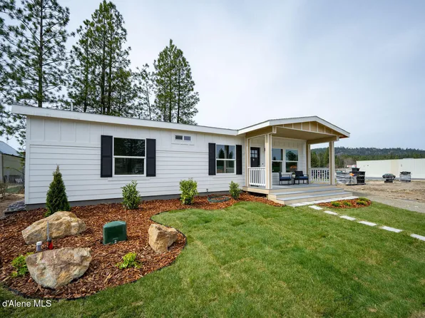 256 N 8th St, Priest River, ID 83856