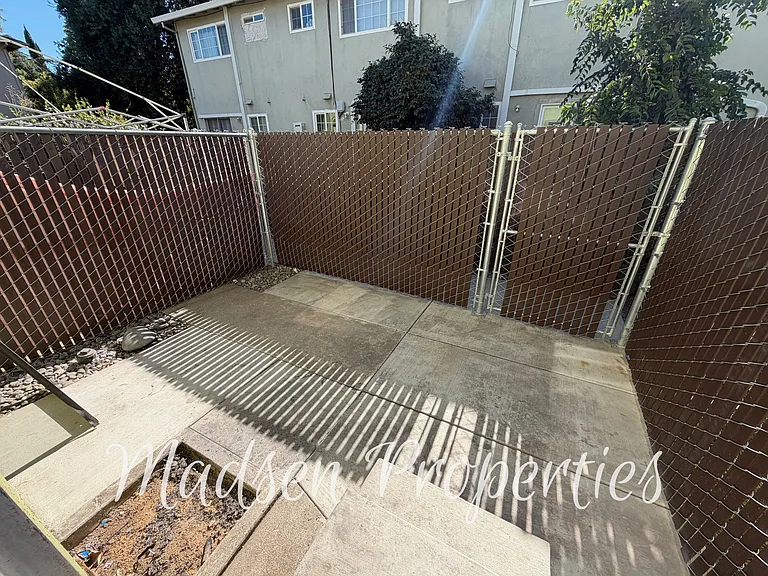 999 East Ave #C — Photo 22
