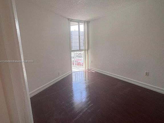 5th image of 7125 NW 186th St APT B208