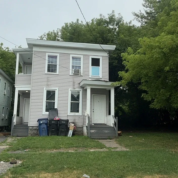 123 Lakeview Ave #1