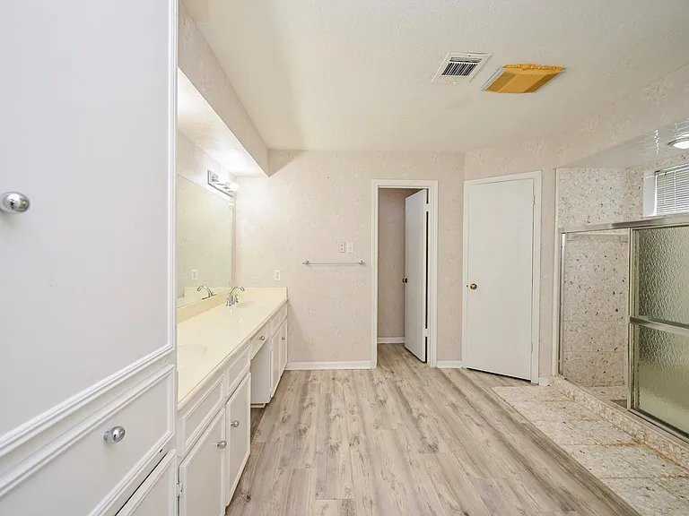 7735 Quail Meadow Dr — Photo 36