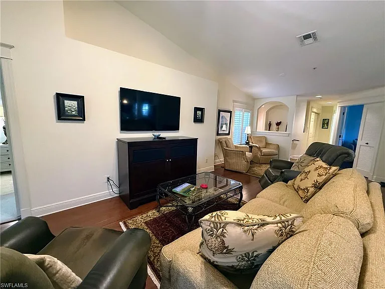 24821 Lakemont Cove Ln #201 — Photo 10