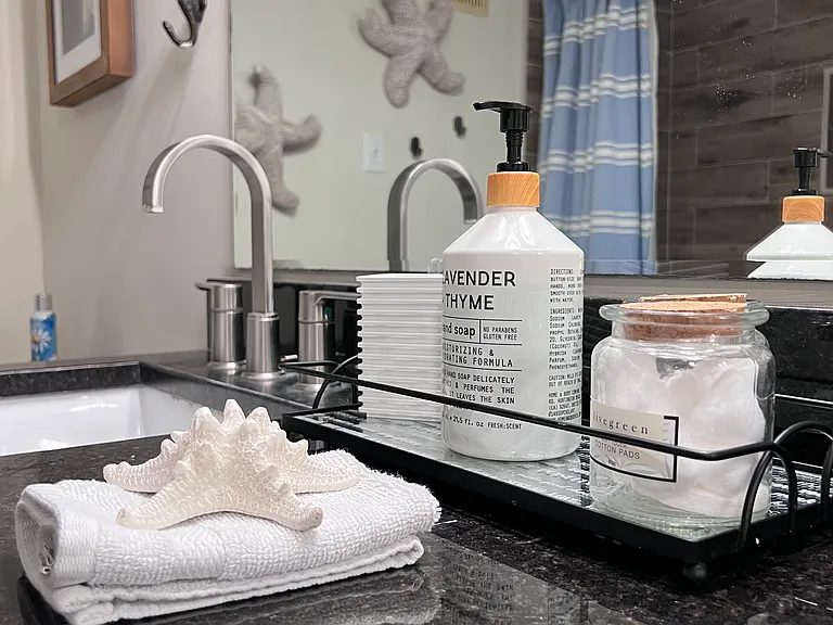 205 Driftwood Dr W — Photo 27