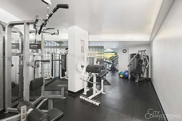 Rented by City Connections Realty | media 35