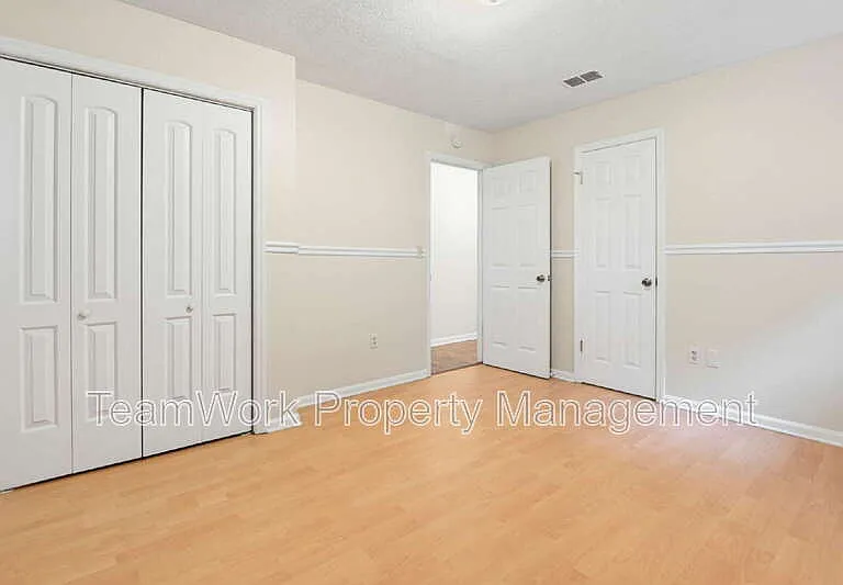 4467 Donwood Cir — Photo 7