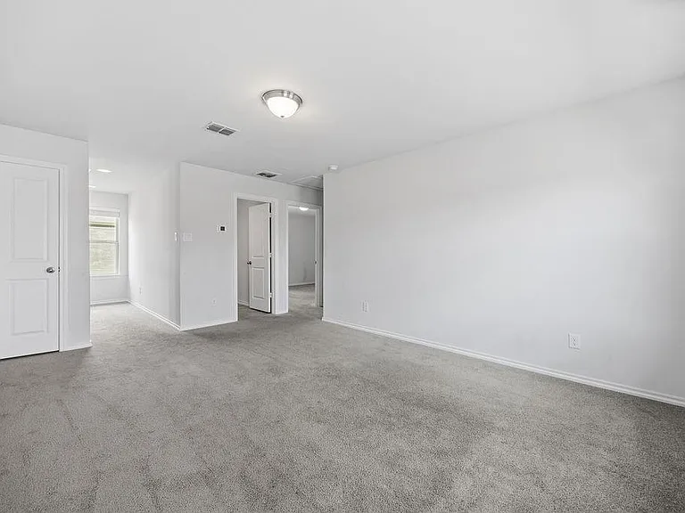 1024 Runnels Ln — Photo 23