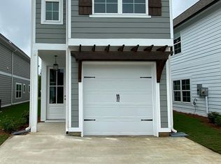 223 Creek Run Way, Calera, AL 35040