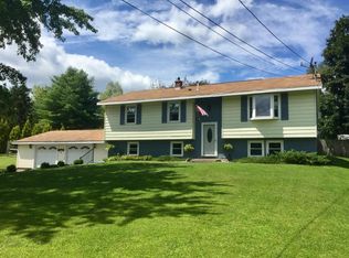 15 Stonehedge Rd, Cheshire, MA 01225