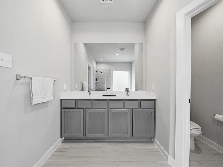 19702 Isola Breeze Dr — Photo 24