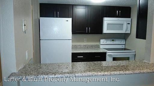 2nd image of 4918 Murphy Dr