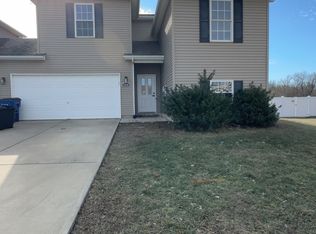 904 Arapaho Dr, Warrenton, MO 63383