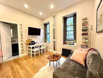 Rented by Nolita Group