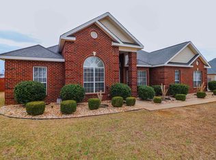 302 Rose Hill Dr, Warner Robins, GA 31088