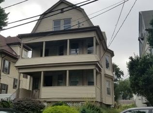 110 Richelieu Ter, Newark, NJ 07106