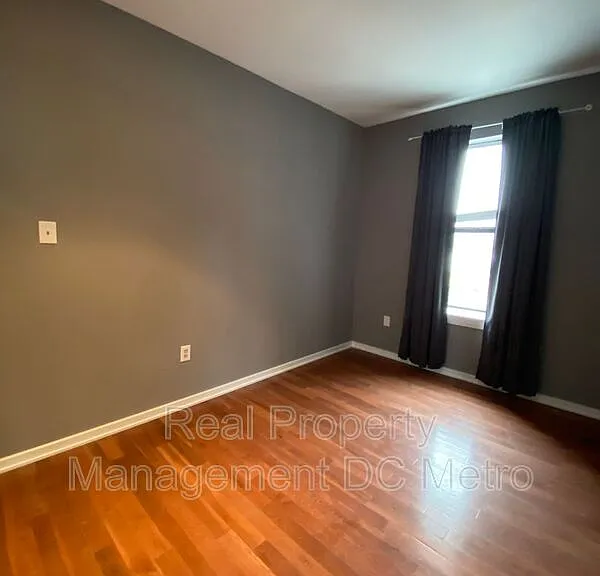 1931 17th St NW #305 — Photo 22