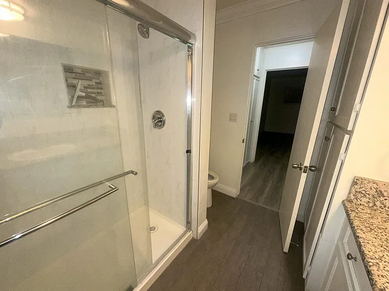 915 N Stoneman Ave #1 — Photo 3