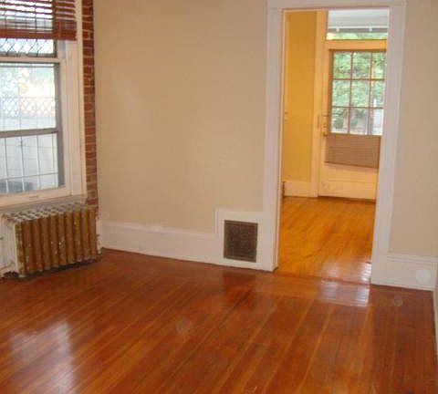 4th image of 1119 N Corona St #A