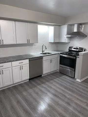 Meadowview Court Apartments