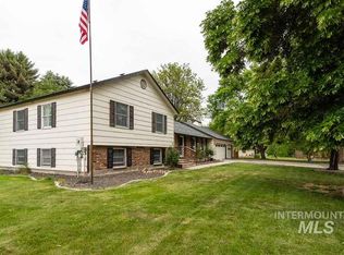 2582 S Apple Dr, Emmett, ID 83617