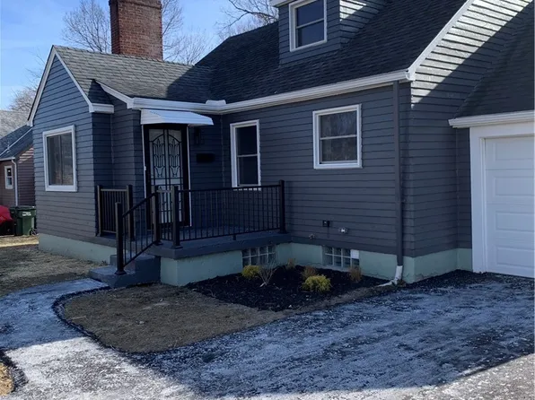 1446 Chadwick Dr, Dayton, OH 45406