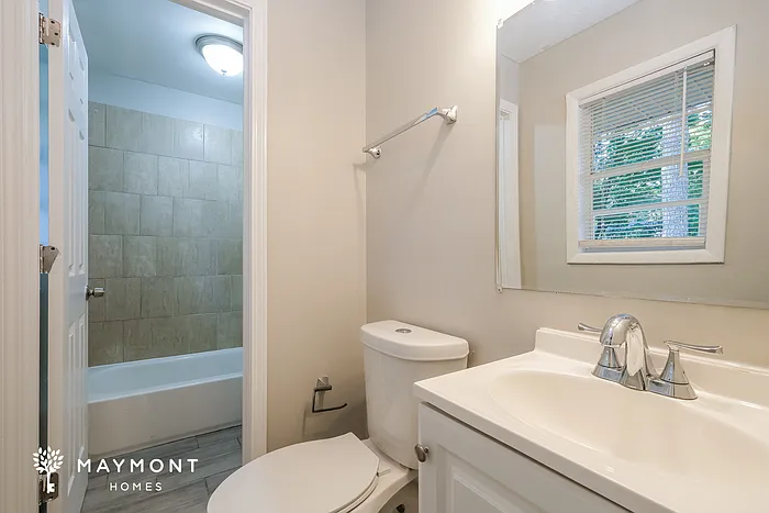 1358 Stoneham Ct — Photo 9
