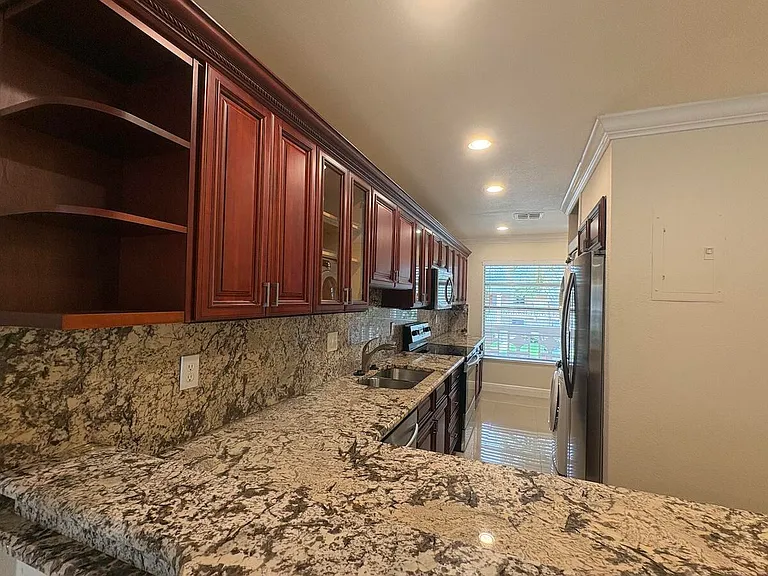 1441 NW 19th Ter #201 — Photo 9