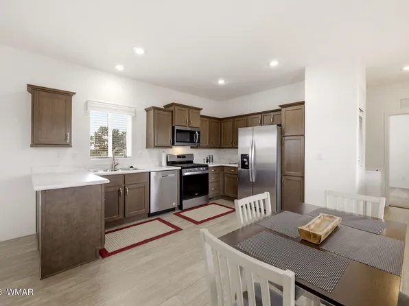 8581 Jackrabbit Dr, Show Low, AZ 85901