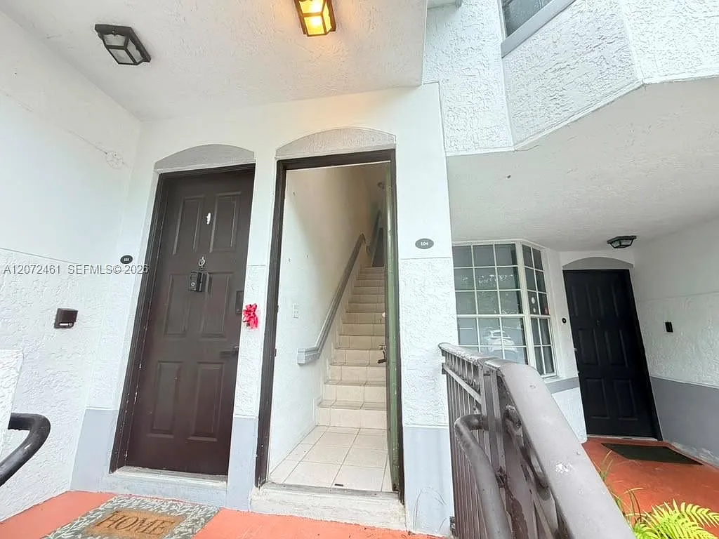 Villas De Tuscany Condo — Photo 2
