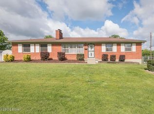 8404 Burlingame Rd, Louisville, KY 40219