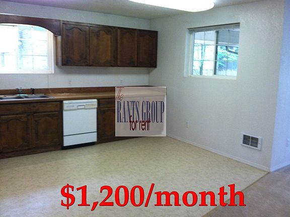 3rd image of 2139 46th Ave NE
