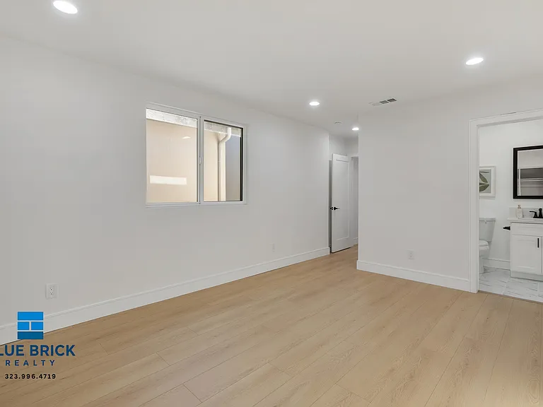 2708 S Cochran Ave #2708 — Photo 17