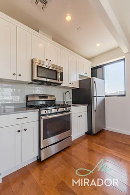 Rented by Mirador Real Estate | media 12