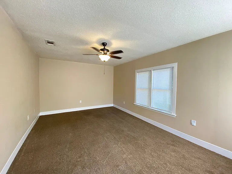 3604 Sycamore St — Photo 4