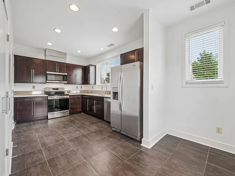 1525 Forest Lake Dr #1585 — Photo 47