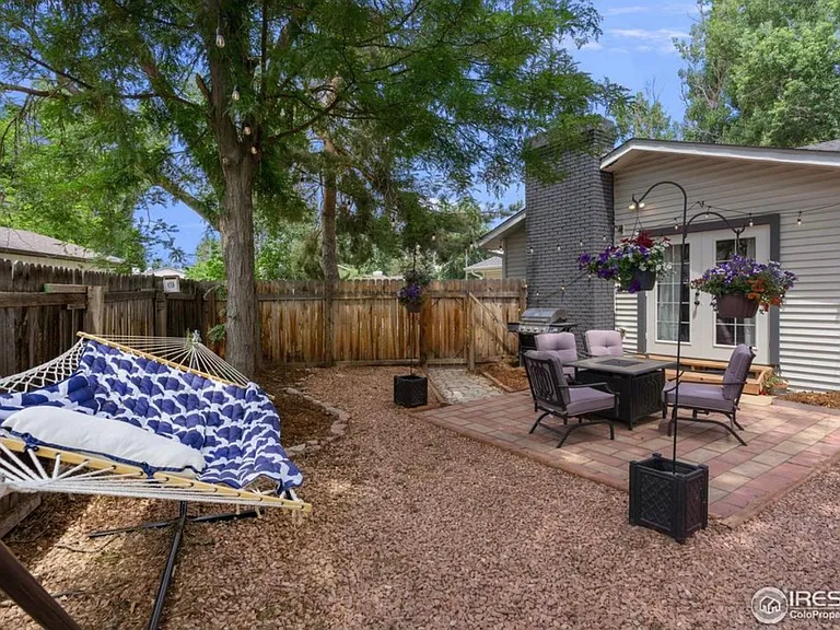 2313 Karakul Ct — Photo 26