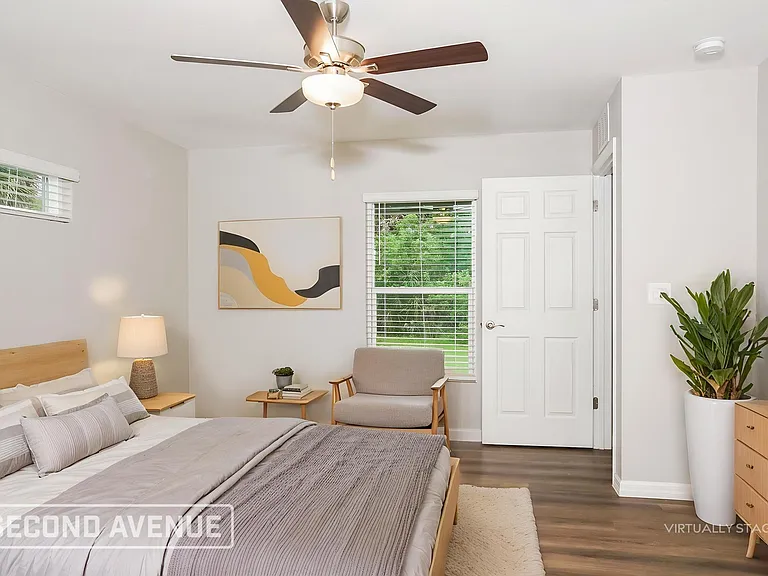 678 Rutland Cir — Photo 10