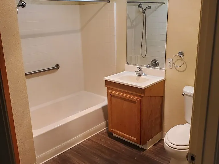 Regency Place Senior Apts — Photo 7