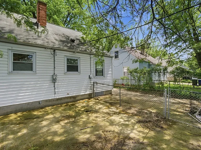 3267 Walmar Dr — Photo 23