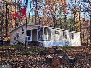 915 Plains Rd, Paw Paw, WV 25434