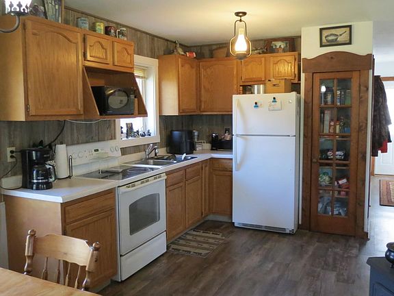 4th image of 13730 Greenstone Dr