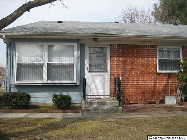 1st image of 28 Moccasin Drive #B