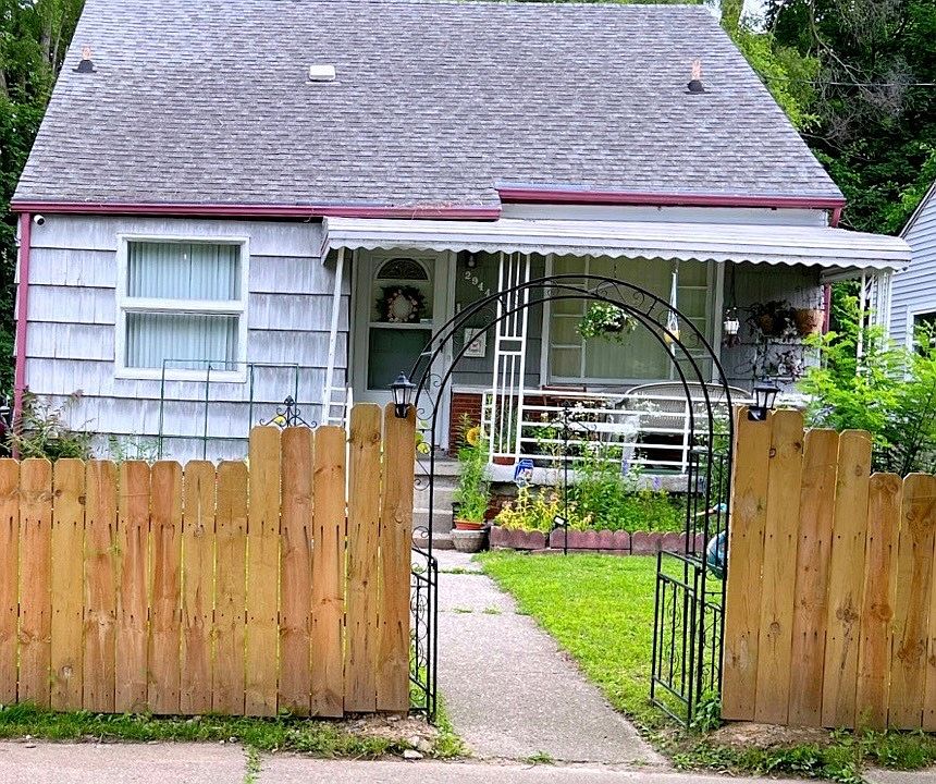 1st image of 2944 Wolcott St