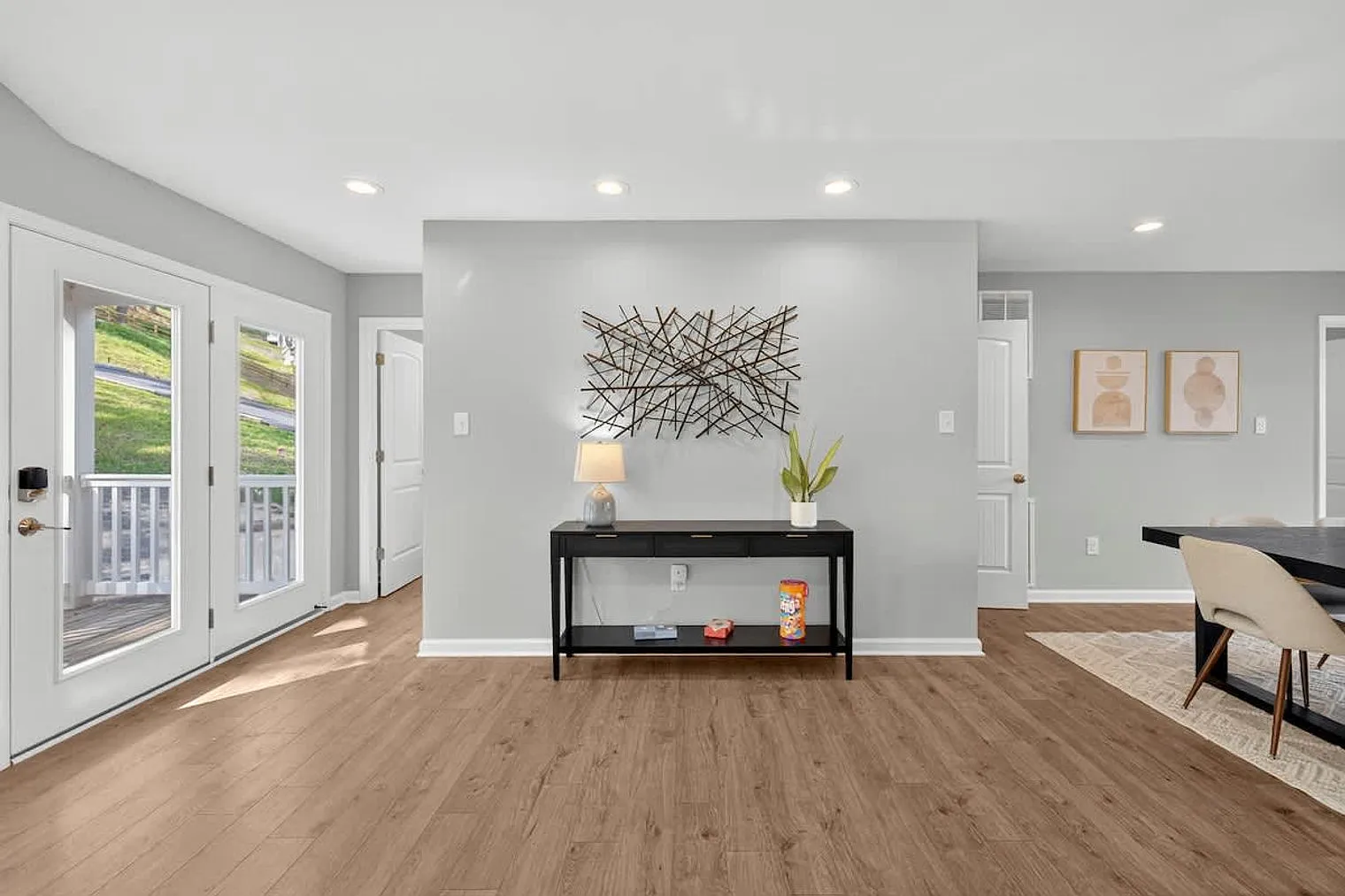 4 bed, 3.0 bath, $5,353 — Photo 4