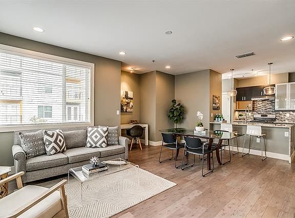 5th image of 1324 May St APT 208